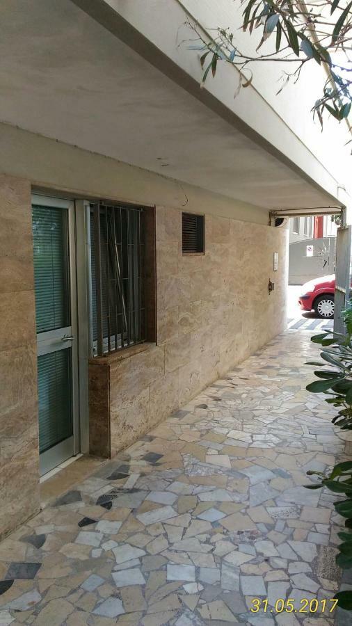 Monolocale Via Leopardi Hotel Пескара Екстериор снимка