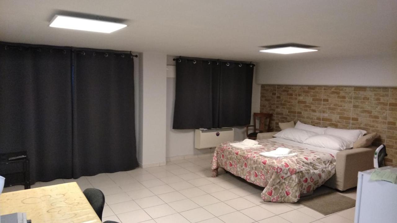 Monolocale Via Leopardi Hotel Пескара Екстериор снимка